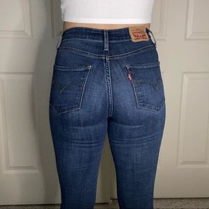 Levi’s High Rise Skinny 721